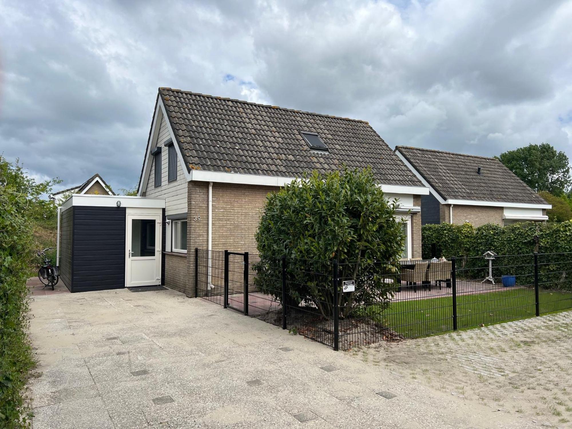 Deltageul 39 Noordzeepark - Ruim En Rustig Gelegen Vakantiehuis Nabij Strand - Geen Verhuur Aan Bedrijven Ouddorp Luaran gambar